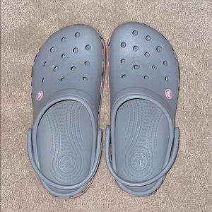 CROCS in Grey